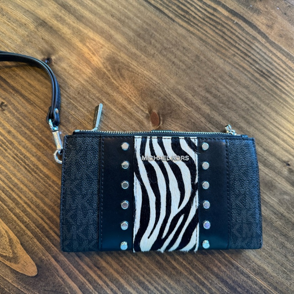 Michael Kors Jet Set Signature Zebra Double Zip Wristlet Wallet Black Monogram